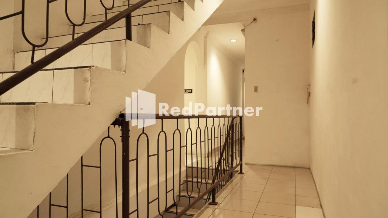 מדאן Wisma Sederhana Mitra Reddoorz מראה חיצוני תמונה