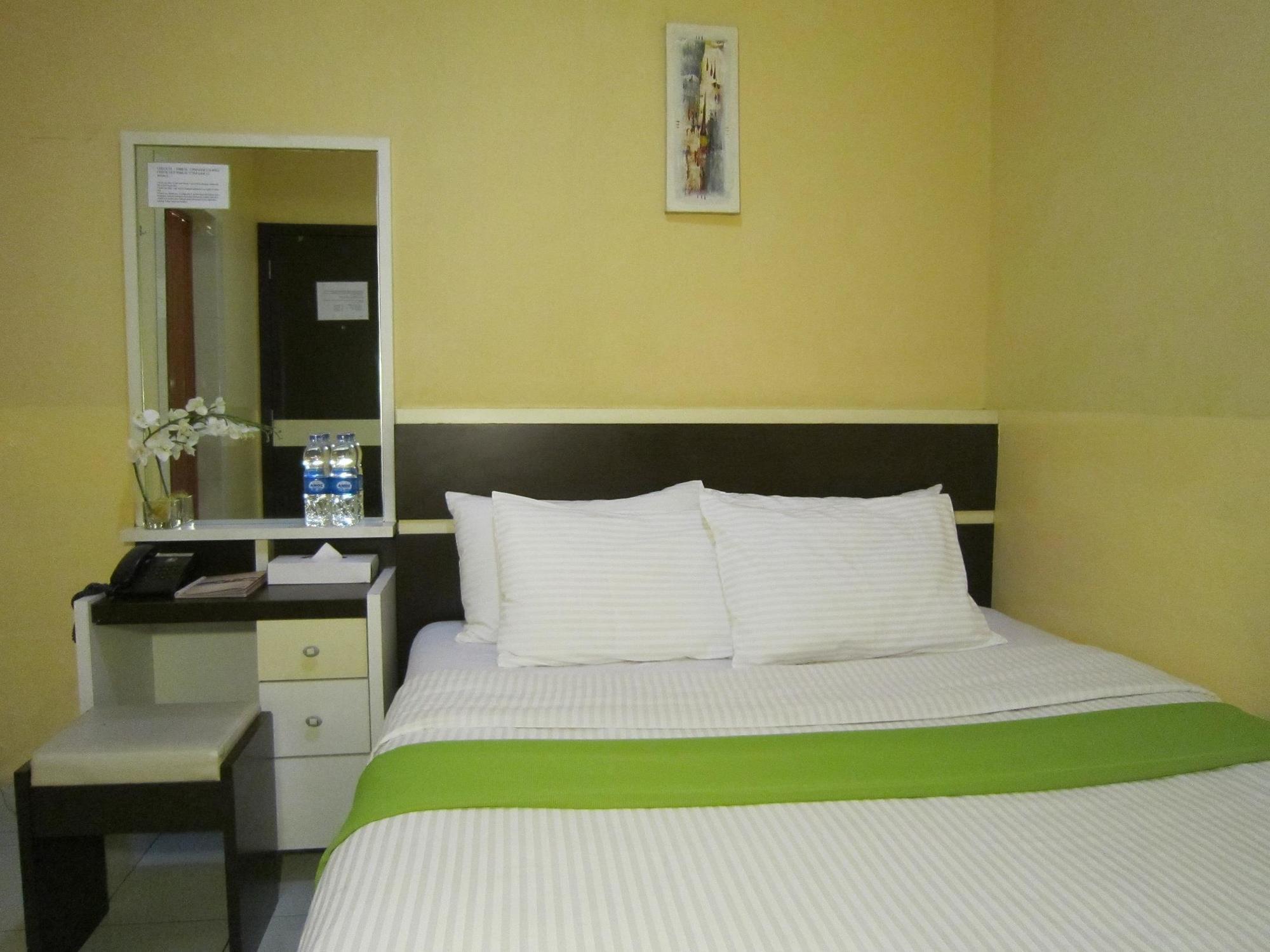 מדאן Wisma Sederhana Mitra Reddoorz מראה חיצוני תמונה