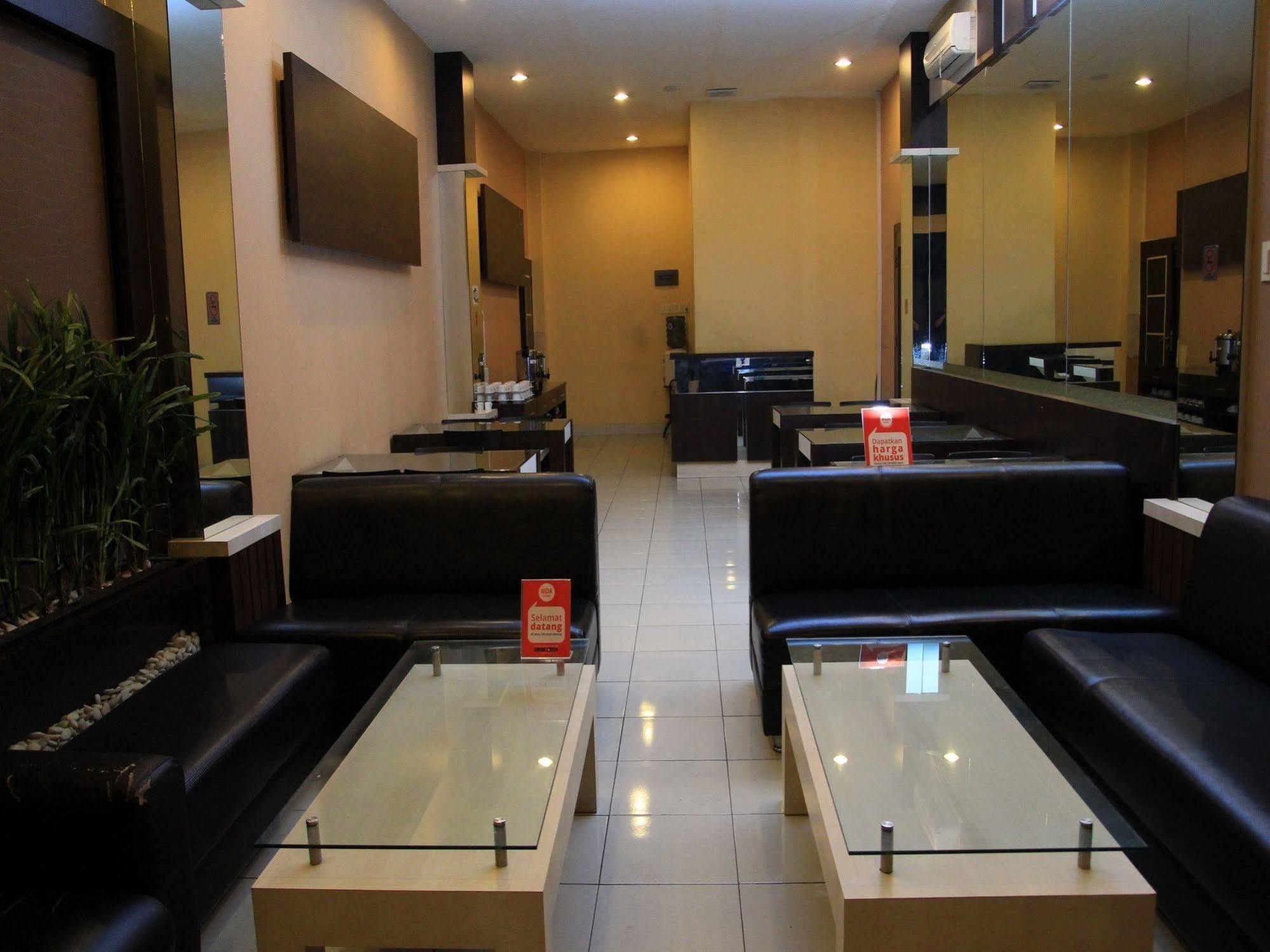מדאן Wisma Sederhana Mitra Reddoorz מראה חיצוני תמונה